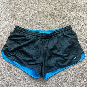 Nike Short Shorts